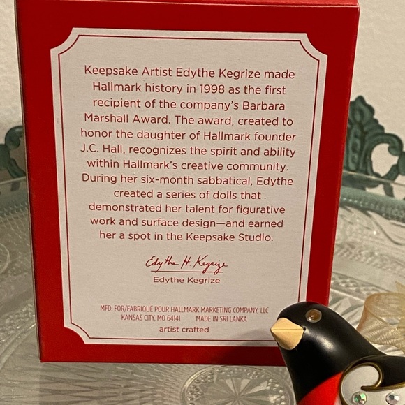 Rose-Breasted Grosbeak Hallmark KOC Exclusive - Picture 7 of 7